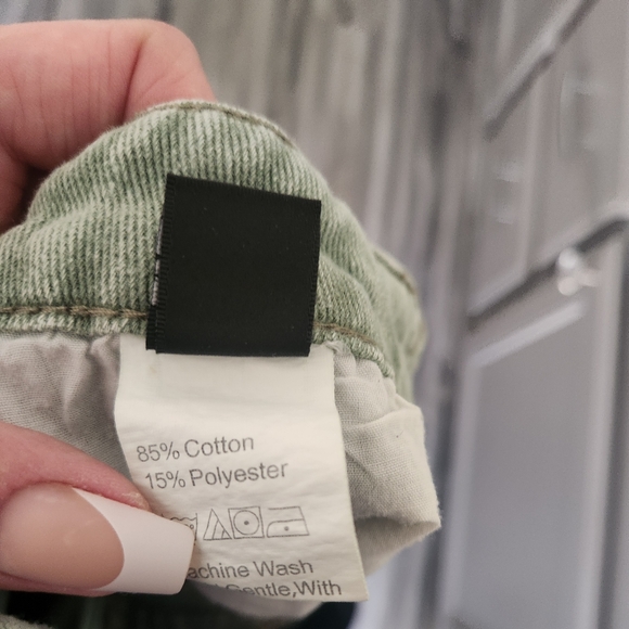 Wide Leg Jeans - Picture 6 of 6